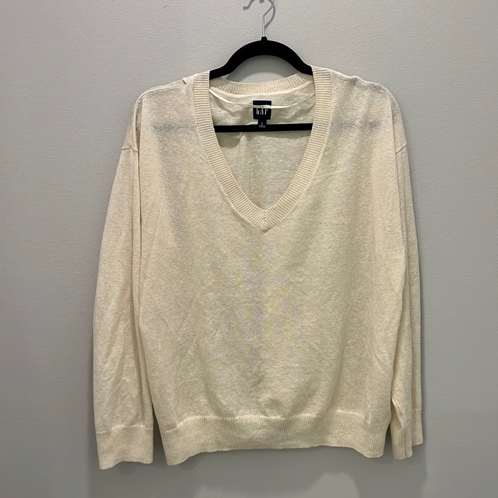 Gap Linen Blend V Neck Sweater